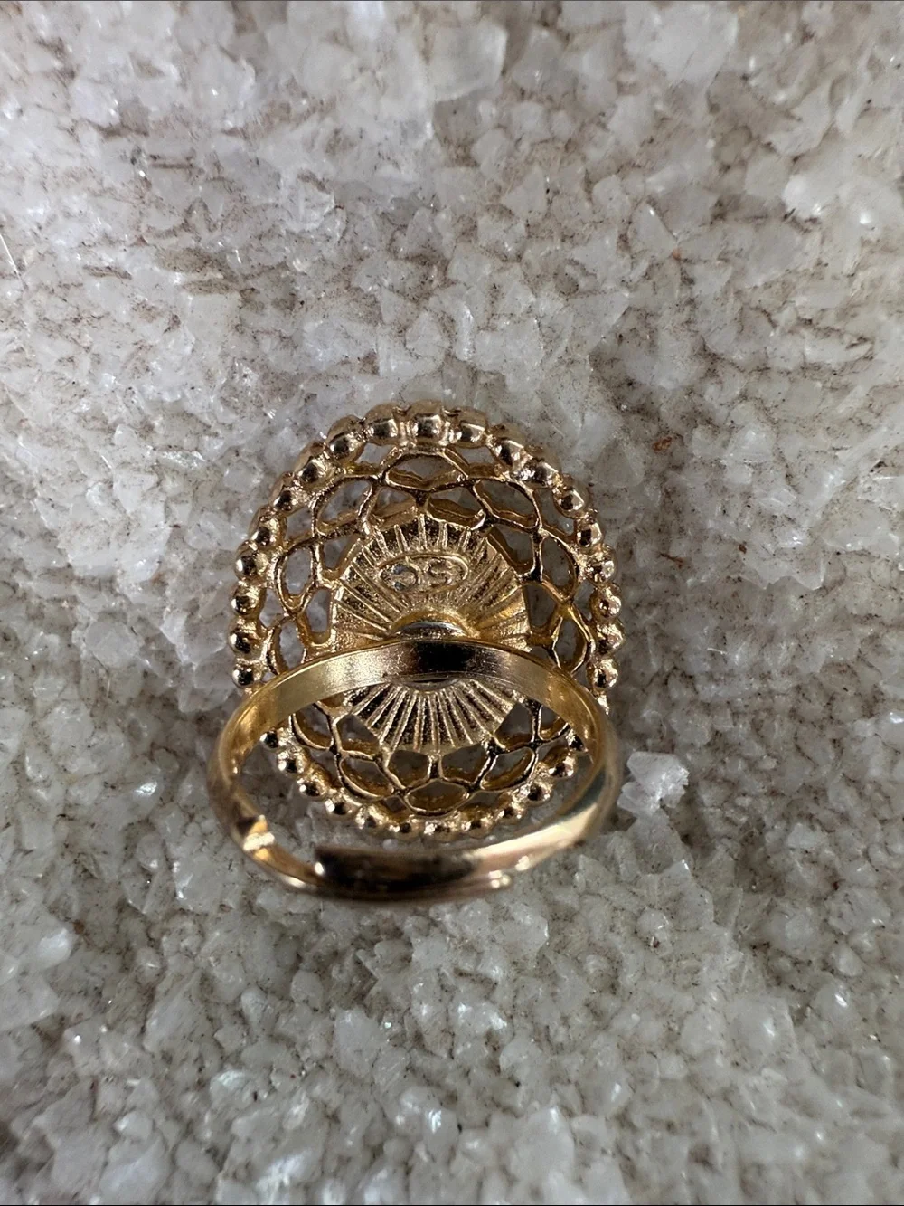 Vintage Sarah Coventry Cameo in Gold-Tone with Sky Blue Oval
